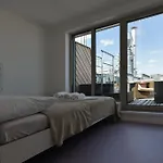 Julius 26 - Duplex Apartment 5 Mins To City Center
